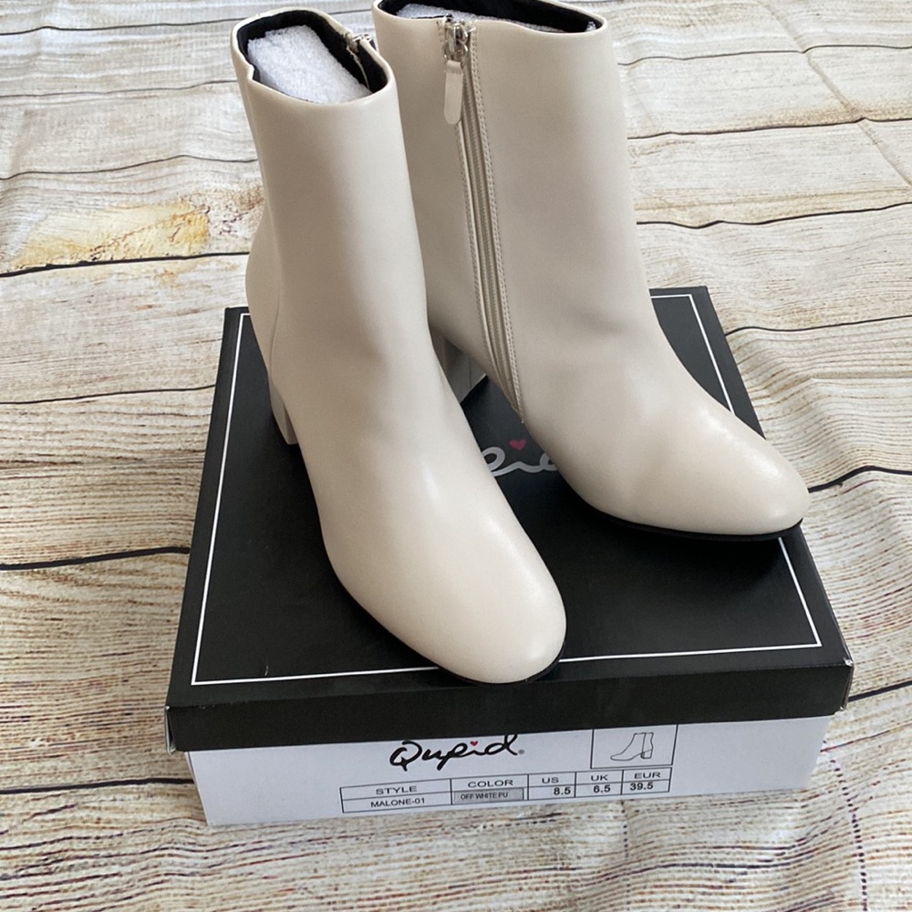 Qupid Booties - Picture 3 of 12